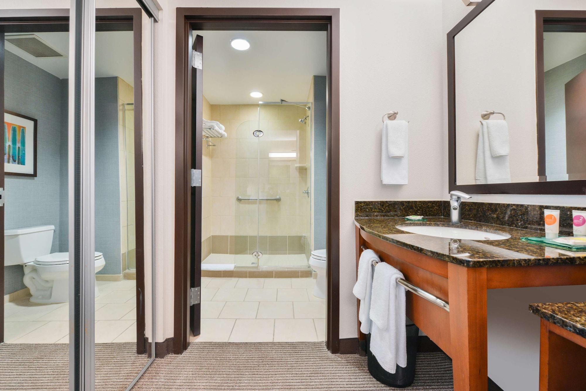 Hyatt Place Chesapeake Bagian luar foto