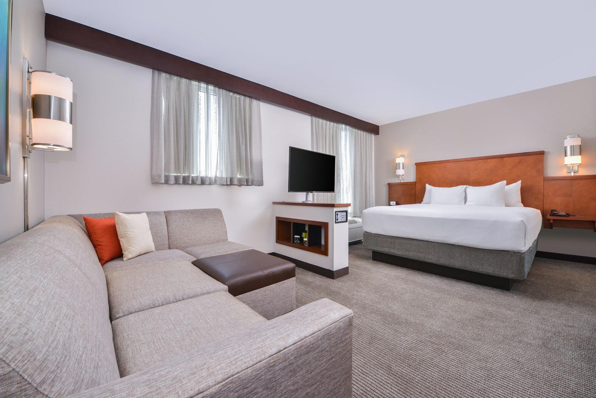 Hyatt Place Chesapeake Bagian luar foto