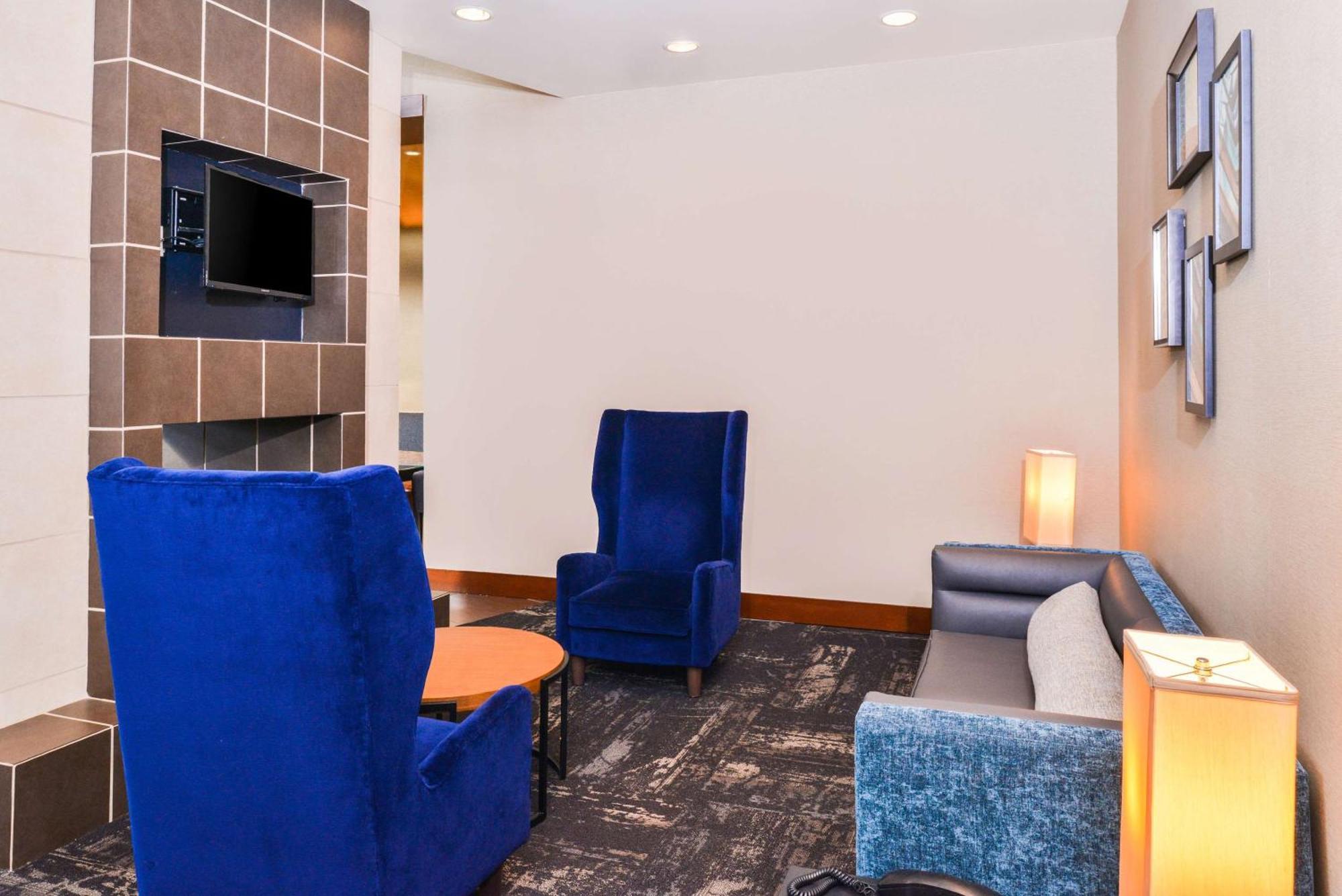 Hyatt Place Chesapeake Bagian luar foto