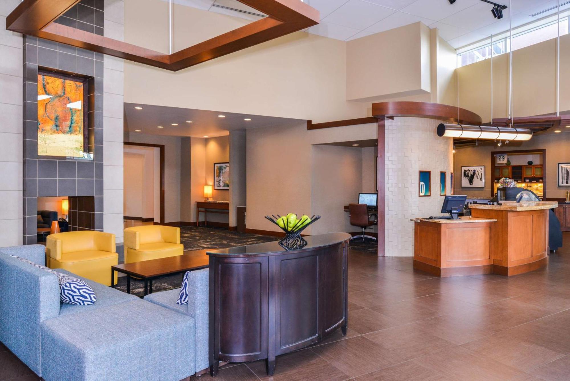 Hyatt Place Chesapeake Bagian luar foto