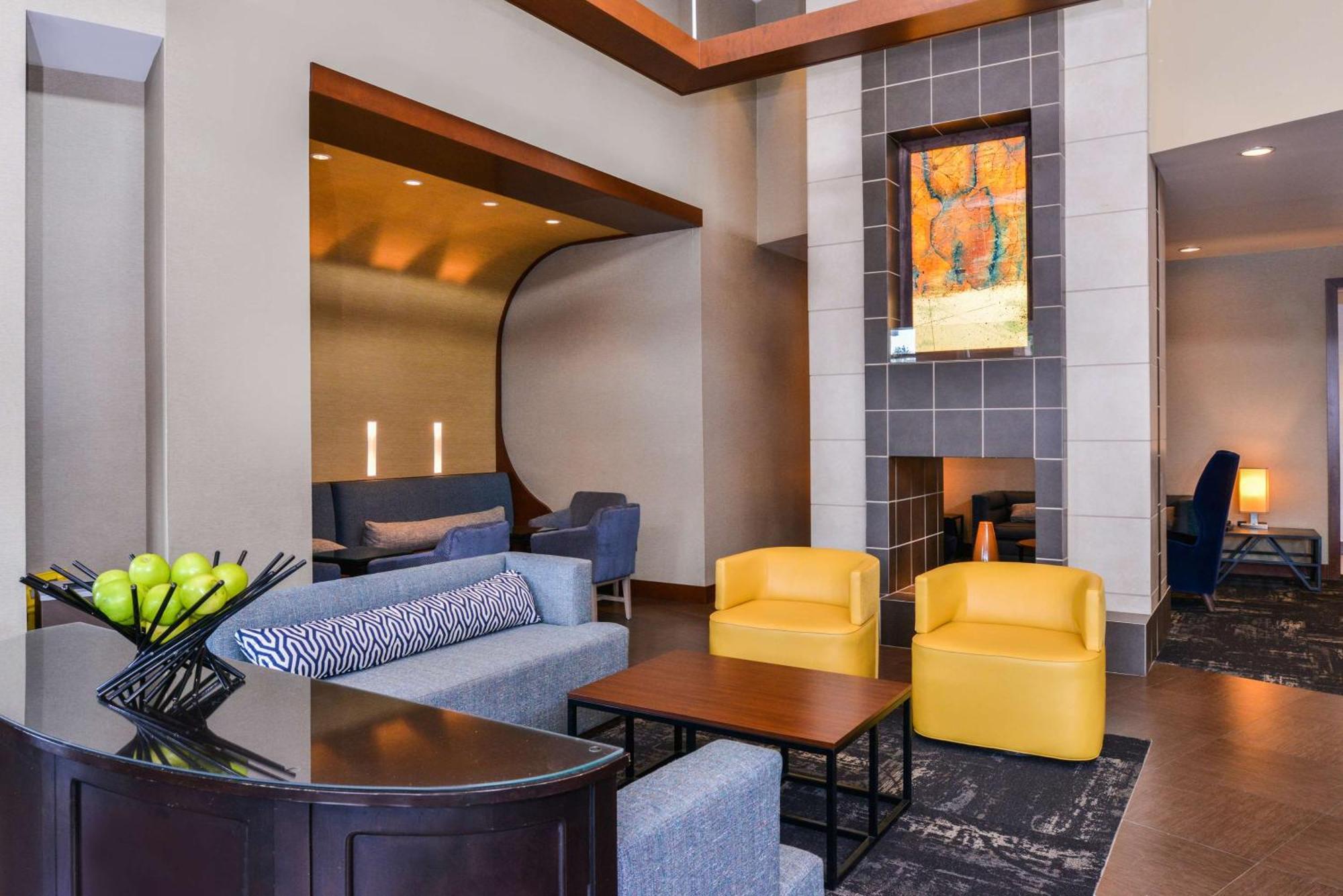 Hyatt Place Chesapeake Bagian luar foto