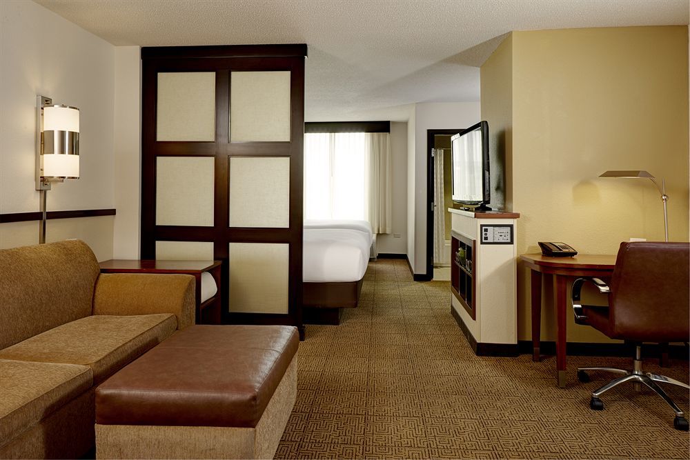 Hyatt Place Chesapeake Bagian luar foto